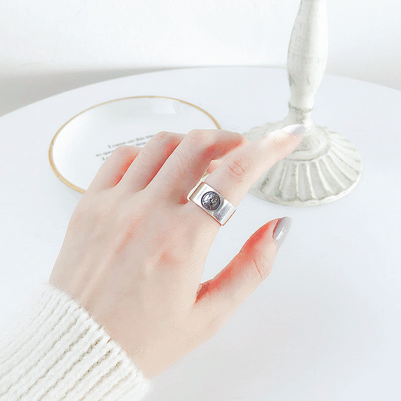 Queen Vintage Ring