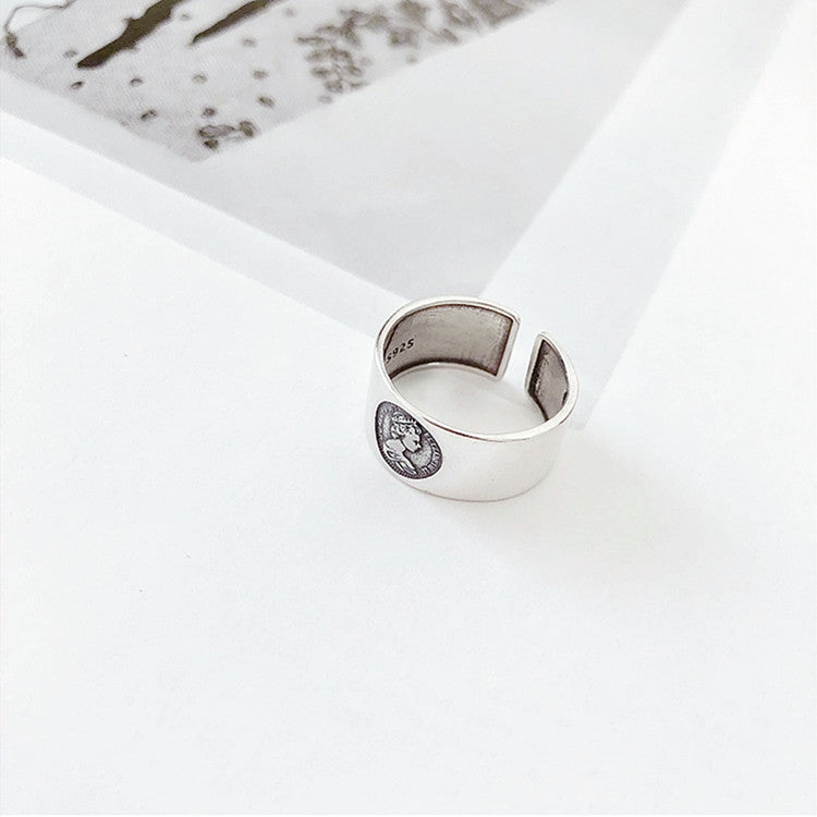 Queen Vintage Ring